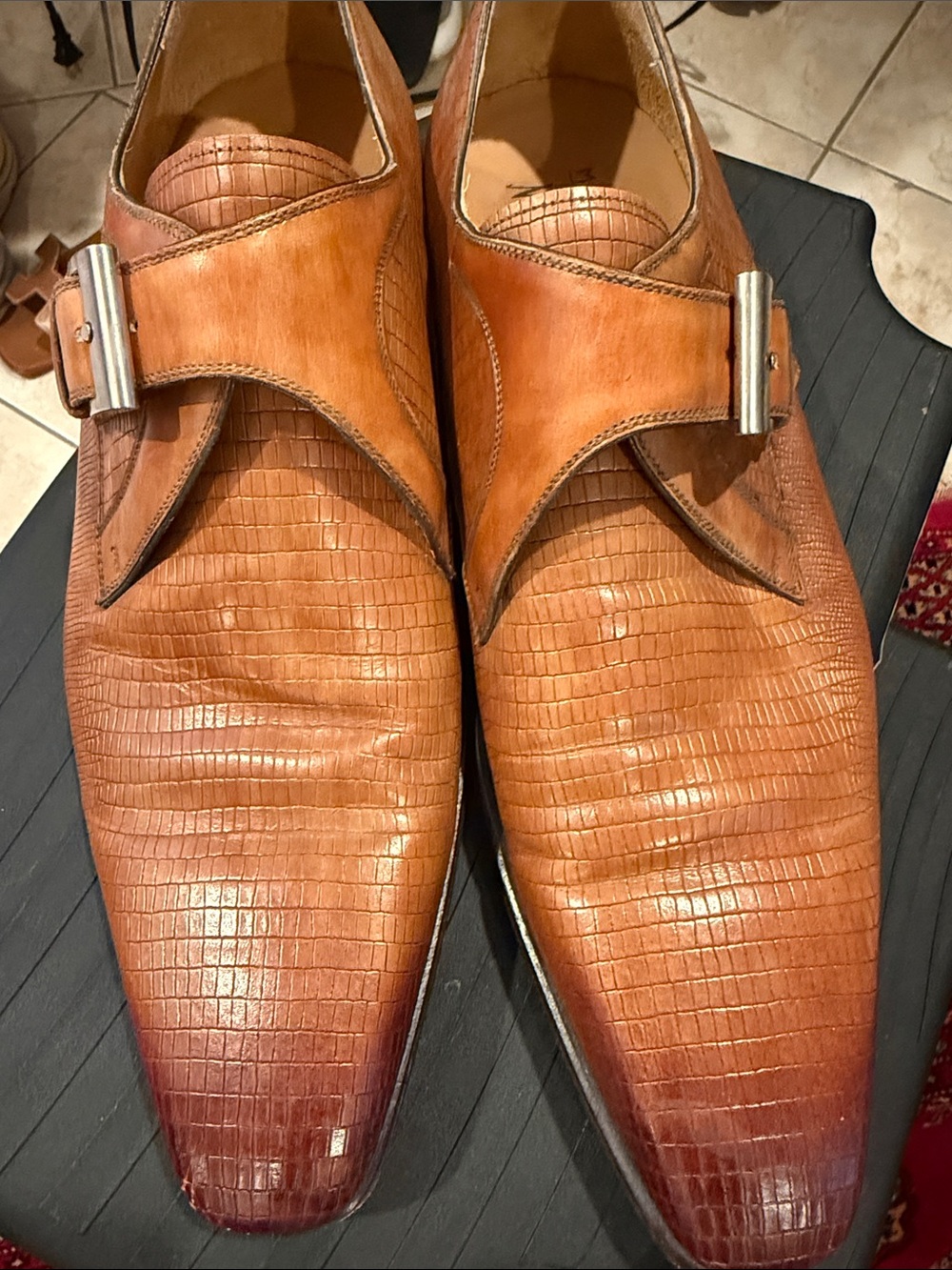 Magnanni Brown Croc-Embossed Leather Single Monk Strap Shoes